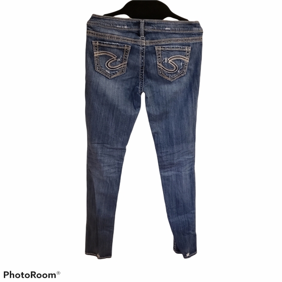 Silver Jeans • Aiko Skinny • Distressed • 29Wx33L - Picture 3 of 5